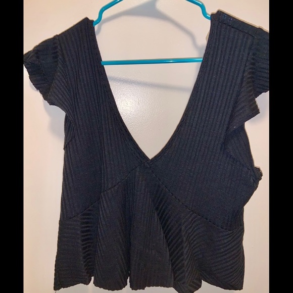 wild fable Tops - Wild Fable Black Flowing Crop Top